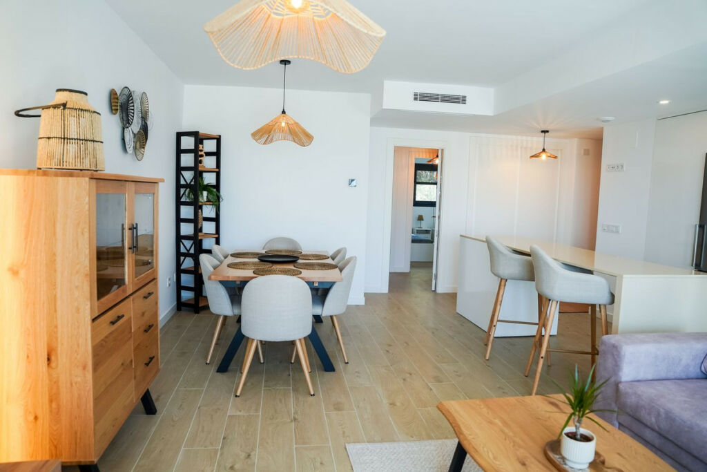 Middle Floor Apartment Estepona Málaga - image 11