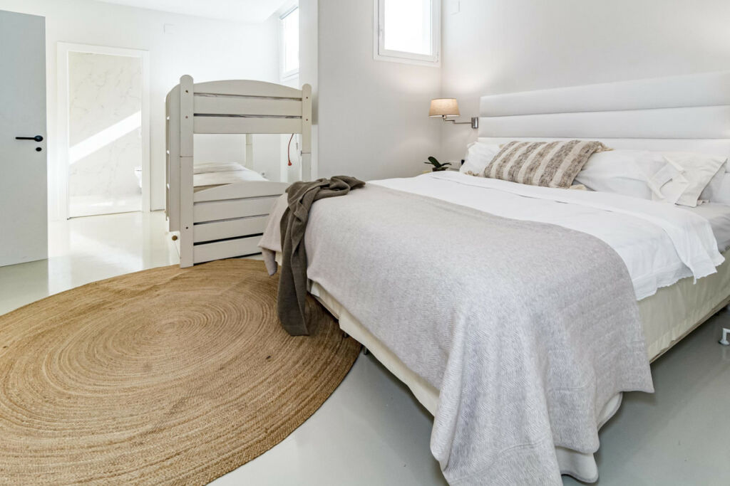 Detached Villa Marbella Málaga - image 11