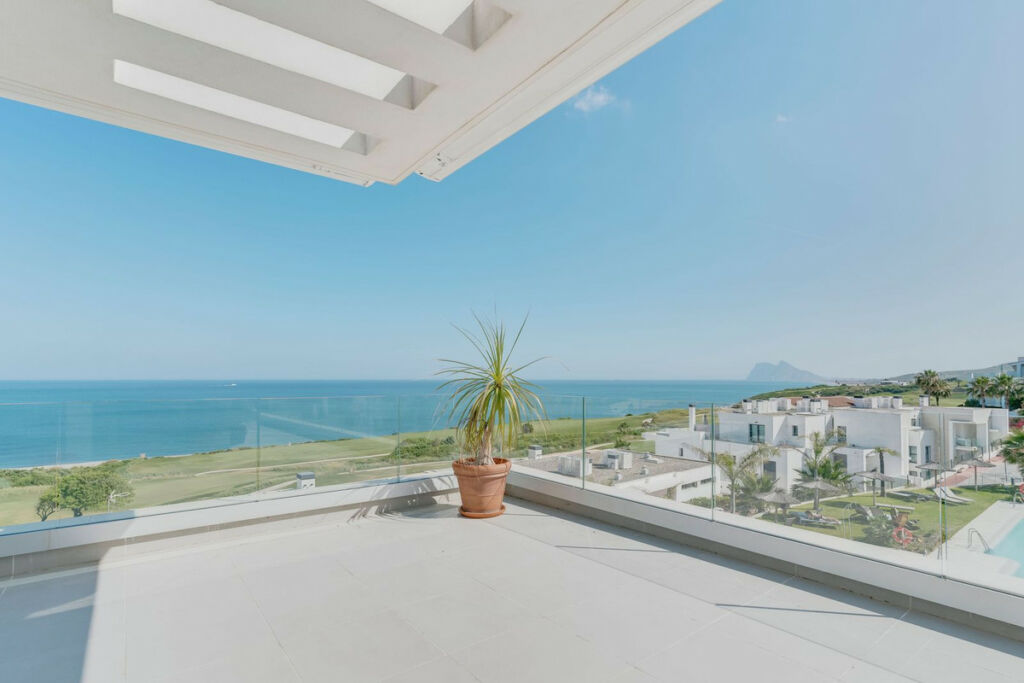 Penthouse La Alcaidesa Cádiz - image 11