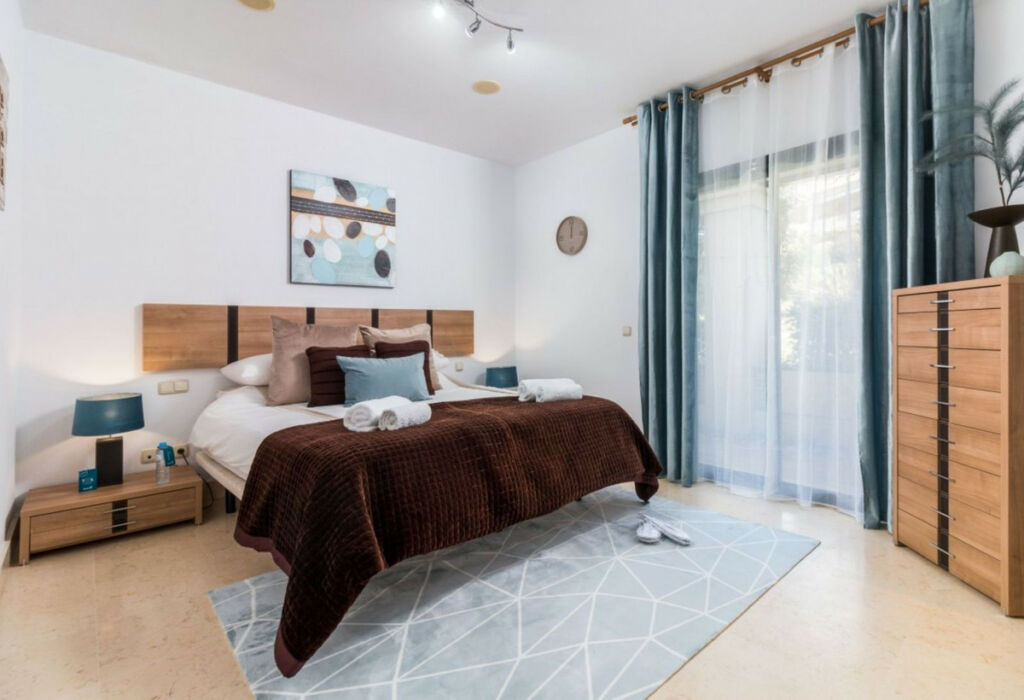 Ground Floor Apartment Benahavís Málaga - image 11