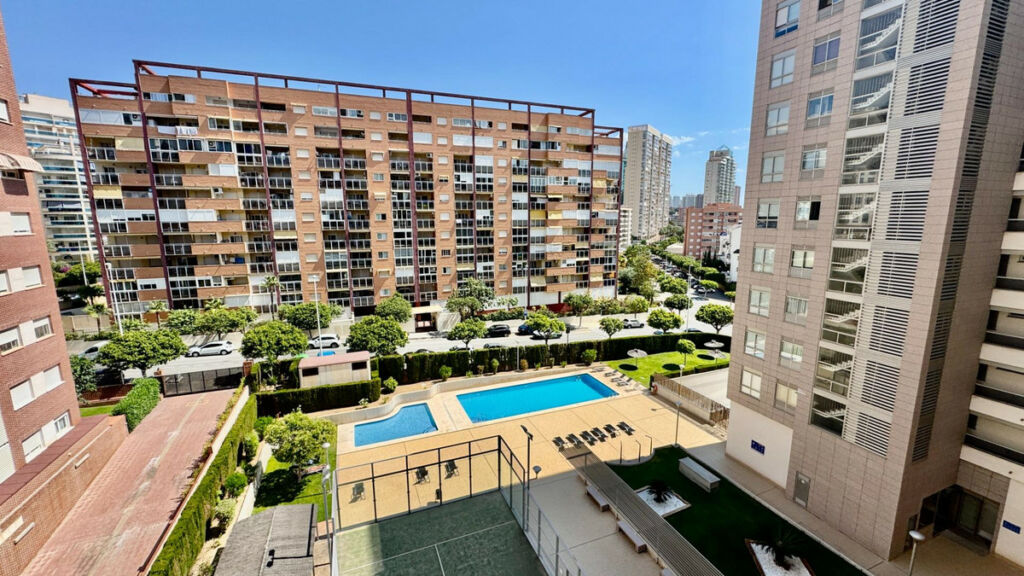 Middle Floor Apartment Villajoyosa Alicante - image 11
