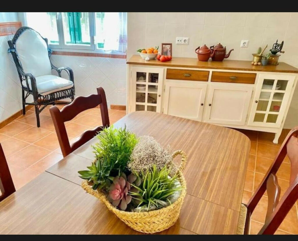 Townhouse Istán Málaga - image 11