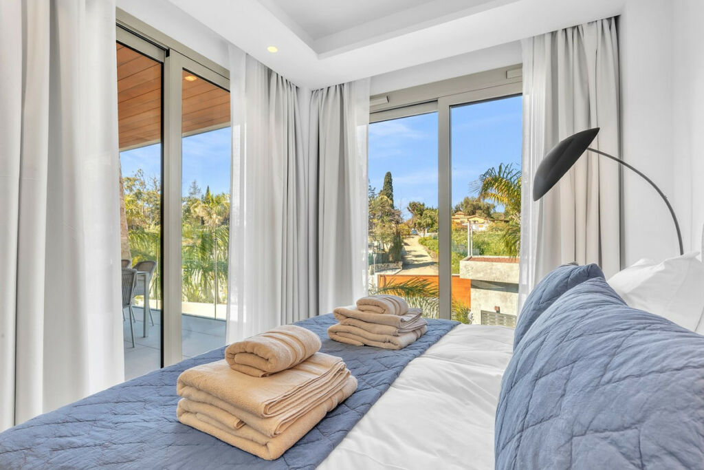 Middle Floor Apartment Marbella Málaga - image 11