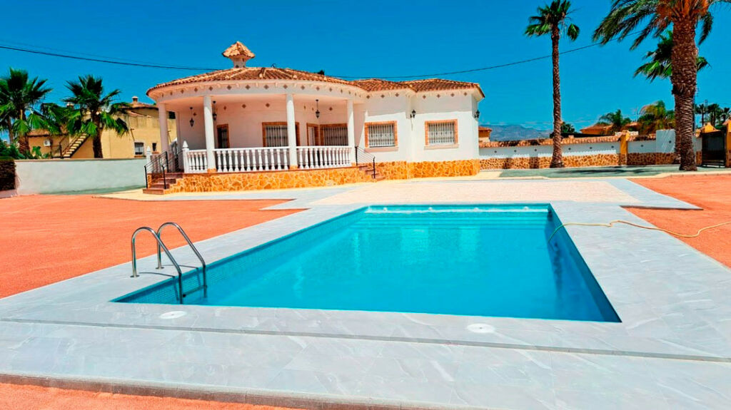 Detached Villa Catral Alicante - image 11
