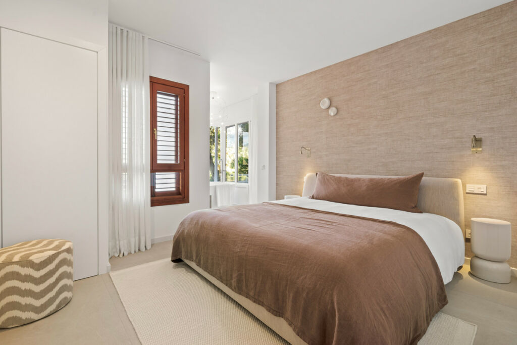 Middle Floor Apartment Nueva Andalucía Málaga - image 11