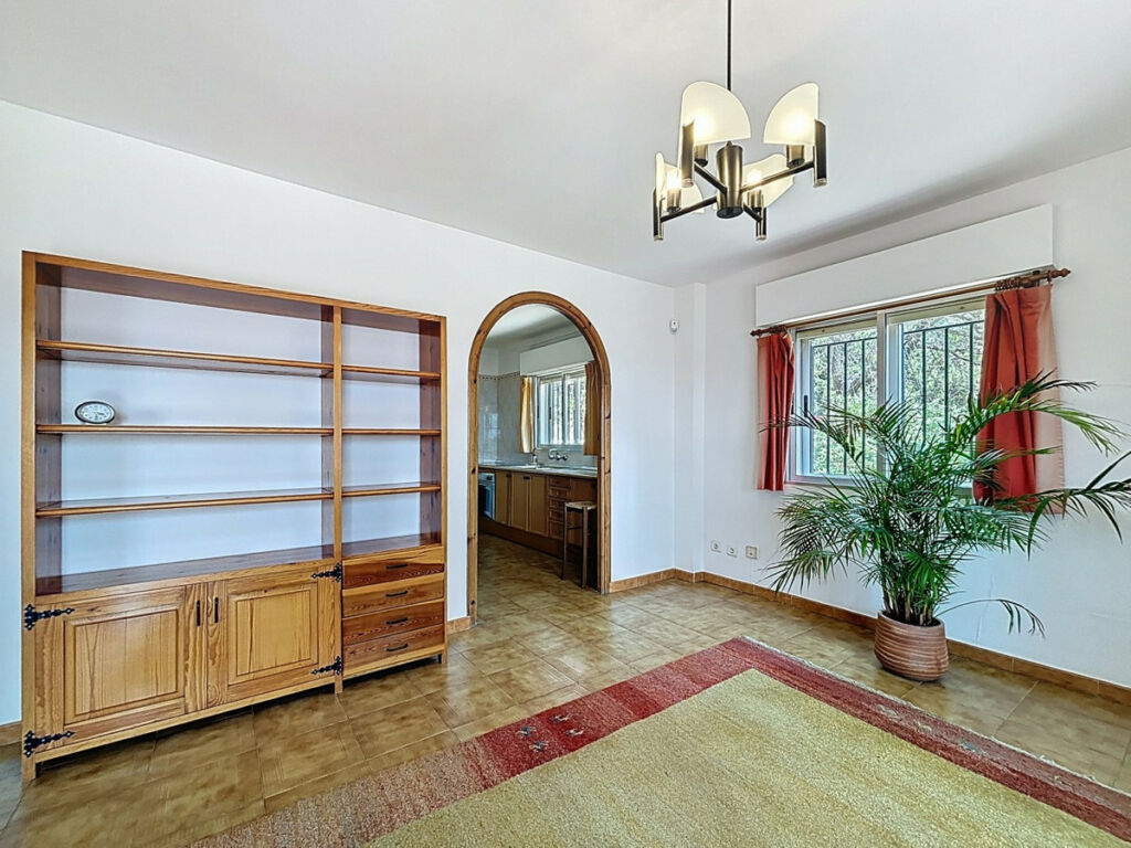 Detached Villa Alcaucín Málaga - image 11