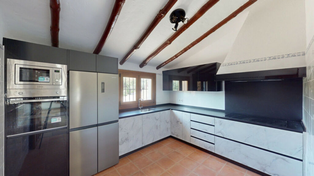 Detached Villa La Viñuela Málaga - image 11