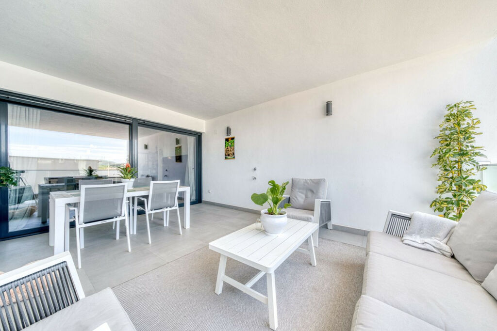 Middle Floor Apartment La Duquesa Málaga - image 11