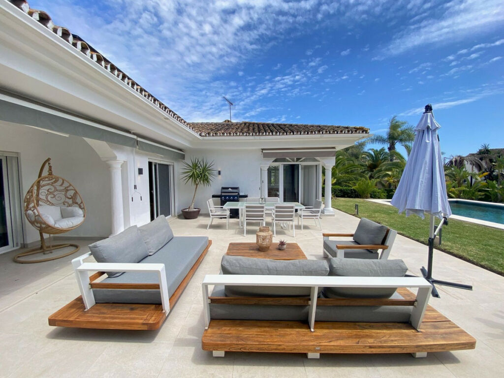Detached Villa Marbella Málaga - image 11