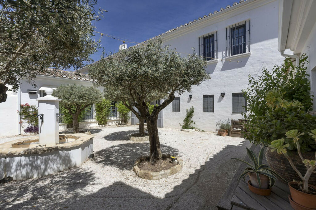 Hotel Villanueva De La Concepcion Málaga - image 11