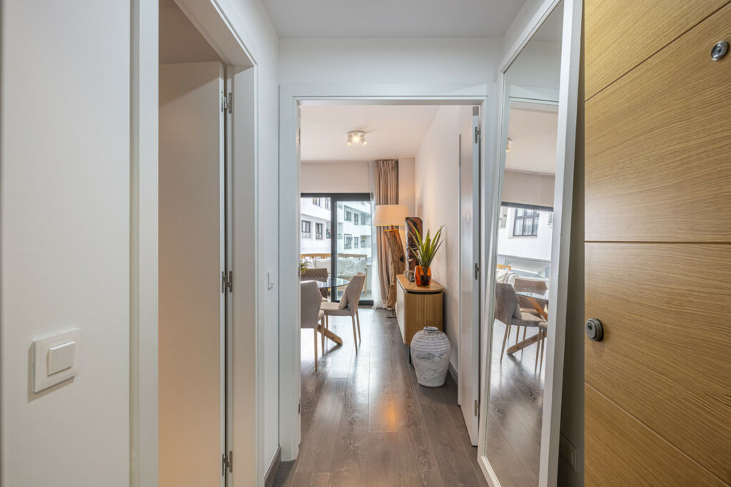 Middle Floor Apartment Estepona Málaga - image 11