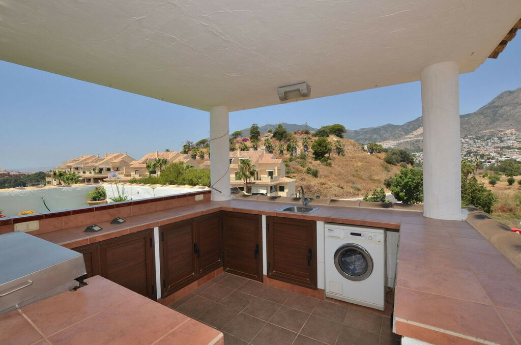 Penthouse Torrequebrada Málaga - image 11