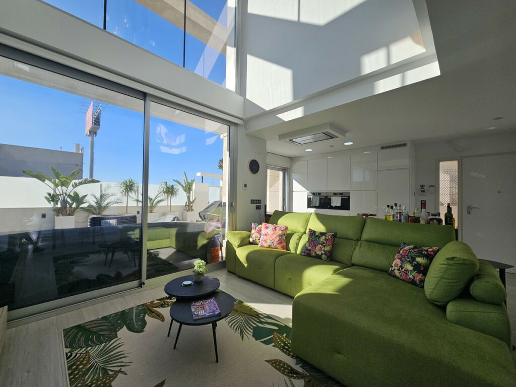 Detached Villa Cabo Roig Alicante - image 11