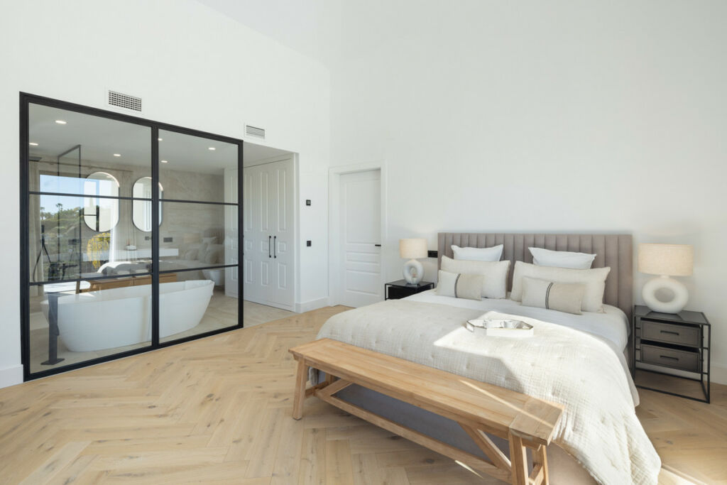 Detached Villa La Quinta Málaga - image 11