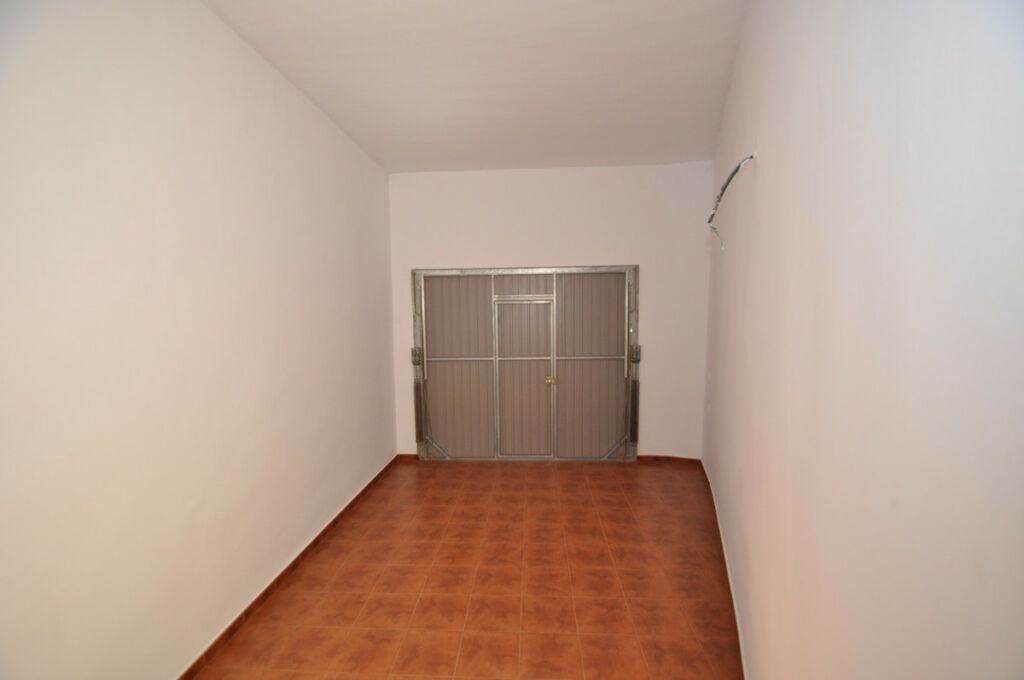 Townhouse Pinoso Alicante - image 11