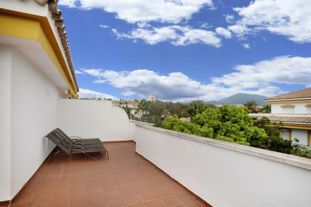 Penthouse Puerto Banús Málaga - image 12
