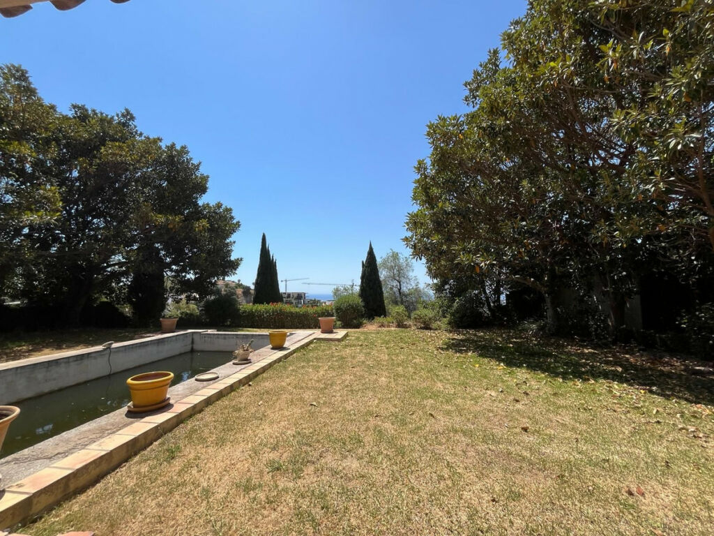 Detached Villa Monte Halcones Málaga - image 11