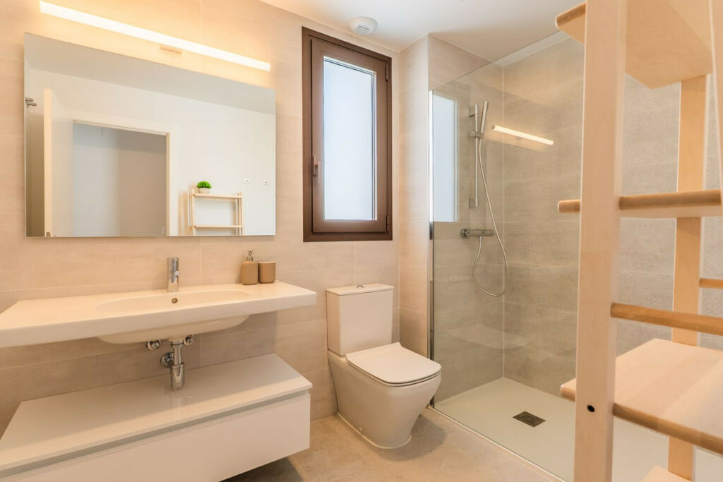 Middle Floor Apartment Estepona Málaga - image 12
