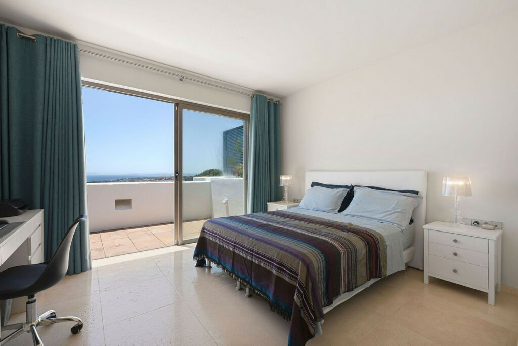 Penthouse Los Flamingos Málaga - image 11