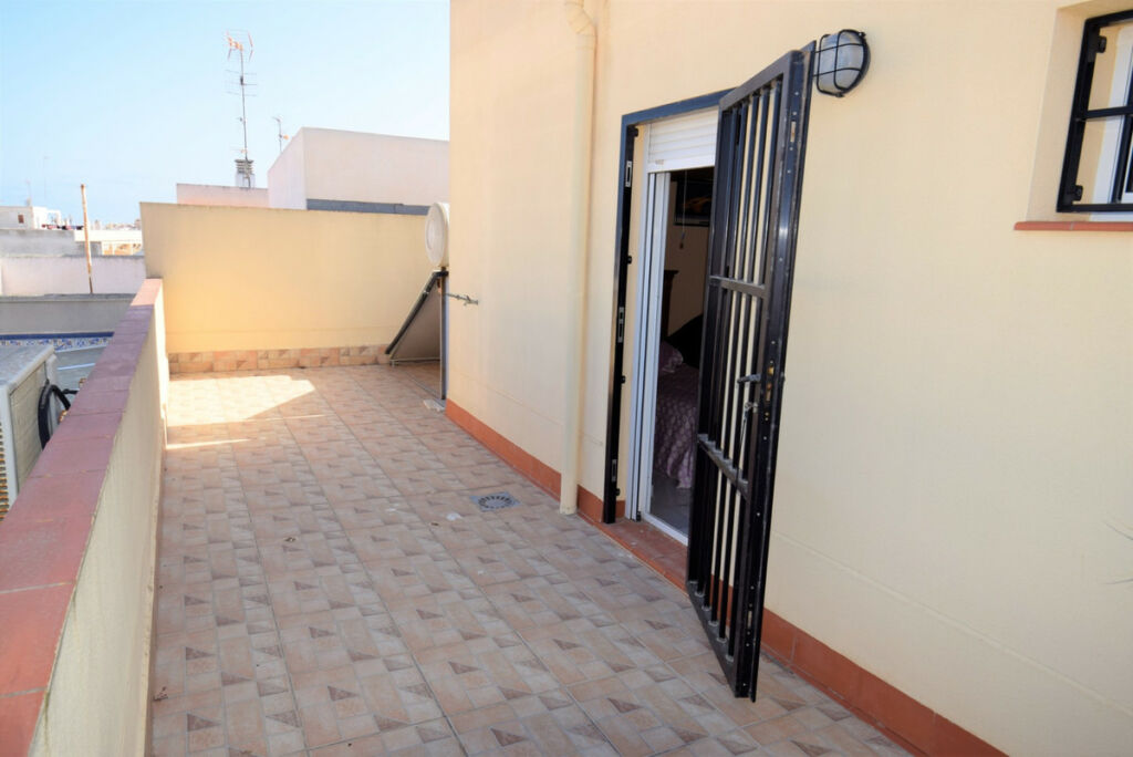 Penthouse Guardamar del Segura Alicante - image 11