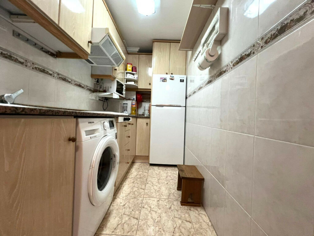 Middle Floor Apartment Guardamar del Segura Alicante - image 11