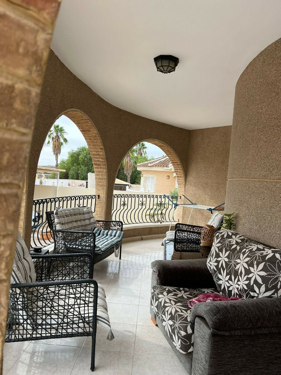 Detached Villa Benijofar Alicante - image 11