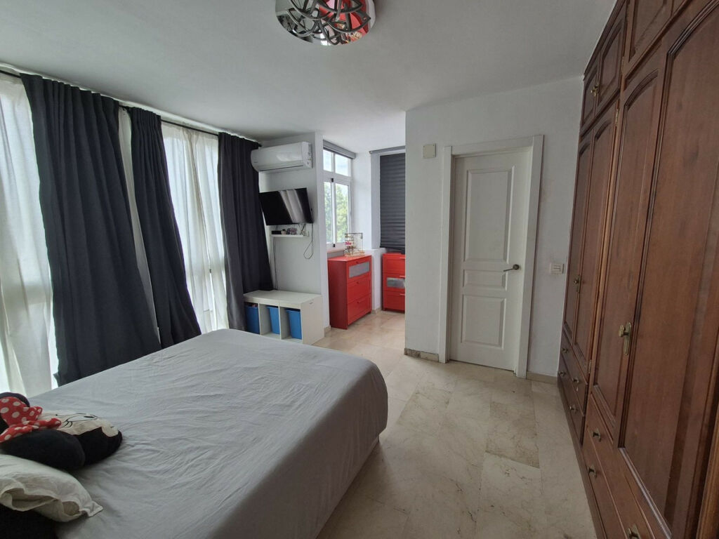 Top Floor Apartment Estepona Málaga - image 11