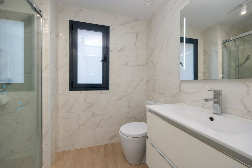 Middle Floor Apartment Orihuela Costa Alicante - image 11