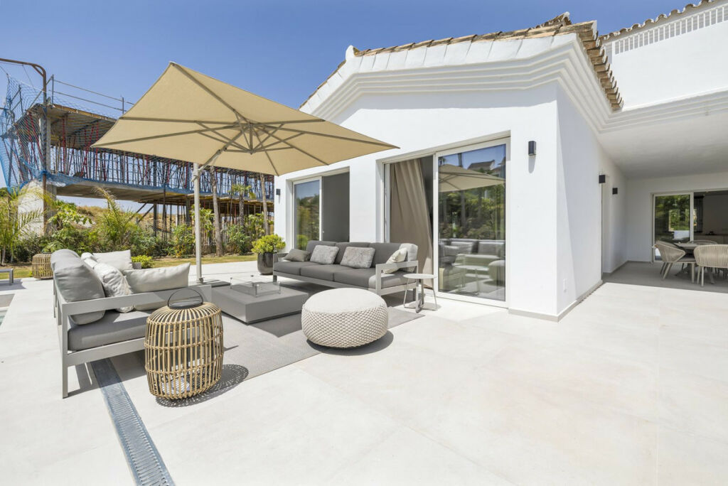 Detached Villa Casares Playa Málaga - image 11