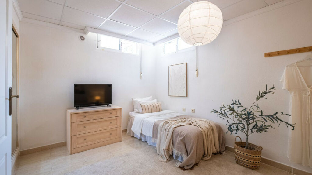 Duplex Los Locos Alicante - image 11