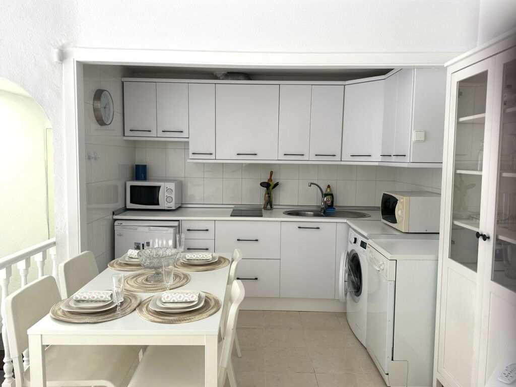 Ground Floor Apartment Calahonda Málaga - image 11