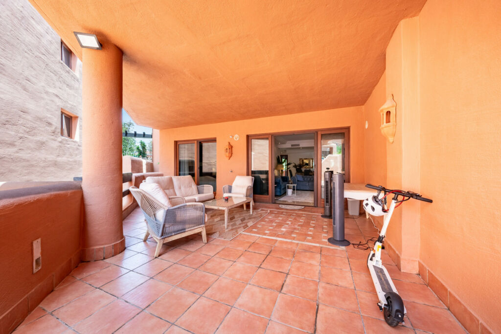 Ground Floor Apartment Estepona Málaga - image 13