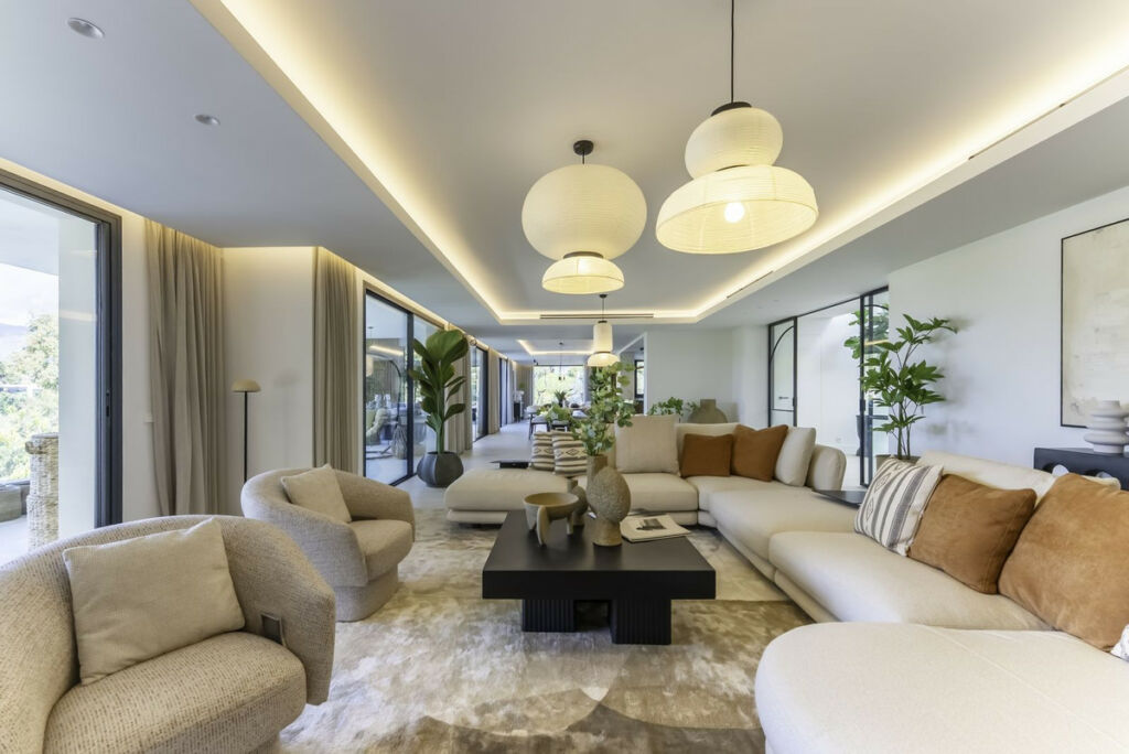 Detached Villa El Rosario Málaga - image 11