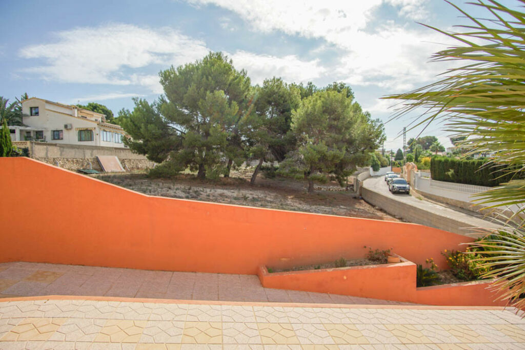 Detached Villa Calpe Alicante - image 11