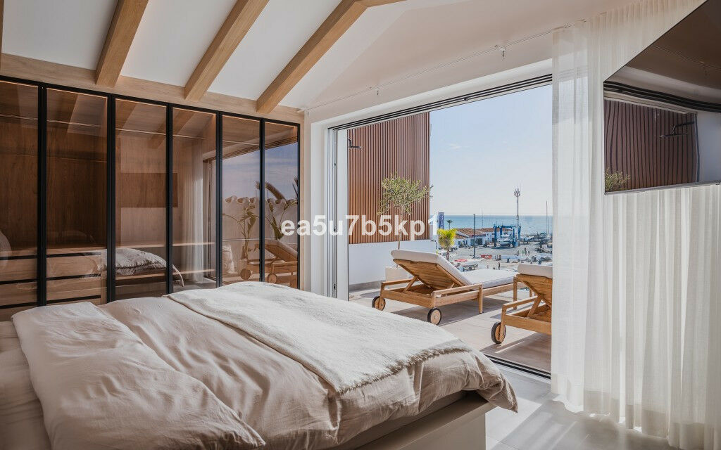 Penthouse Puerto Banús Málaga - image 11