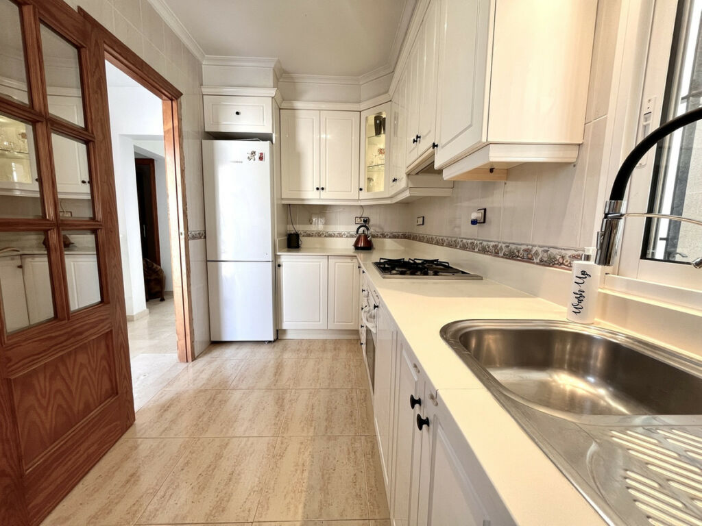 Detached Villa San Miguel de Salinas Alicante - image 11