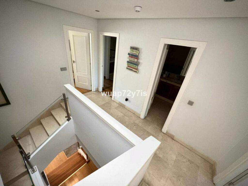 Townhouse Estepona Málaga - image 11