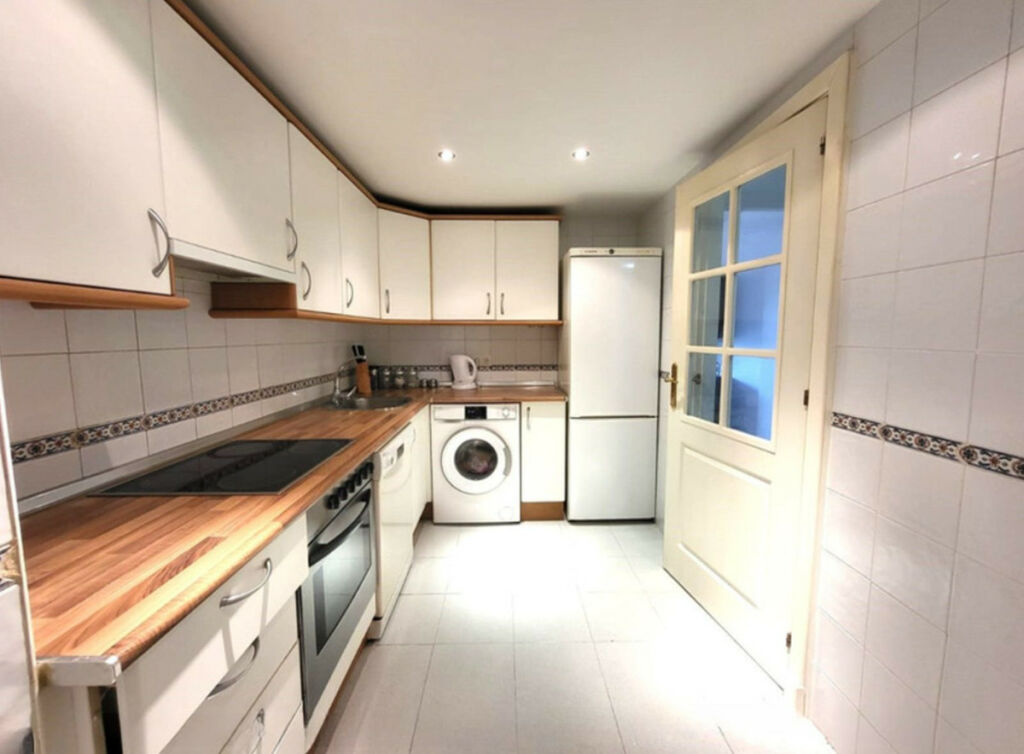 Ground Floor Apartment Riviera del Sol Málaga - image 11