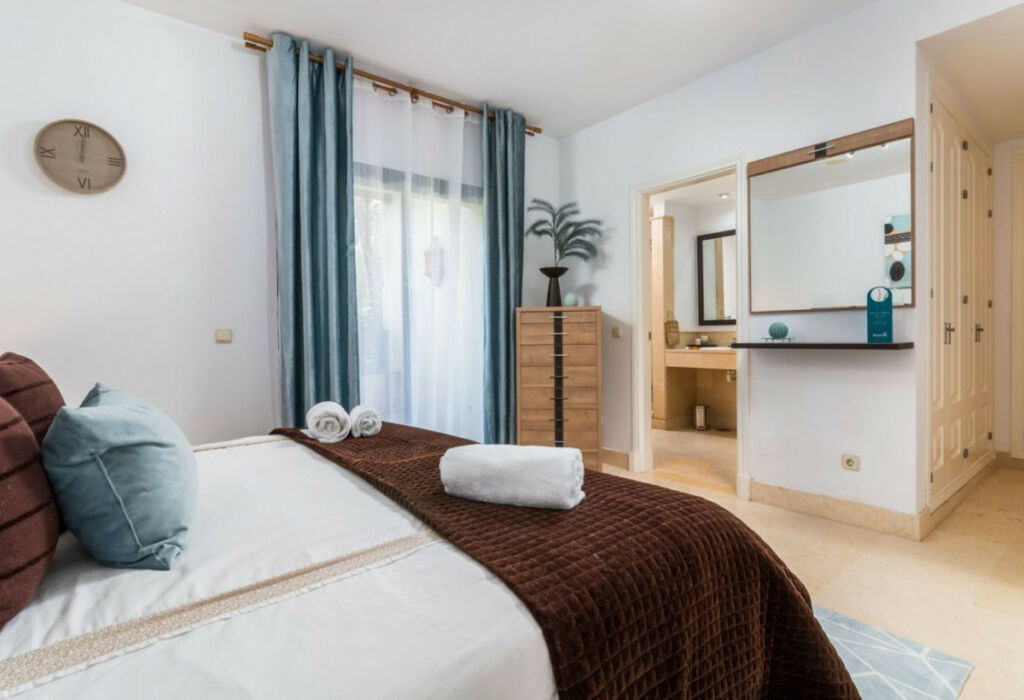Ground Floor Apartment Benahavís Málaga - image 12