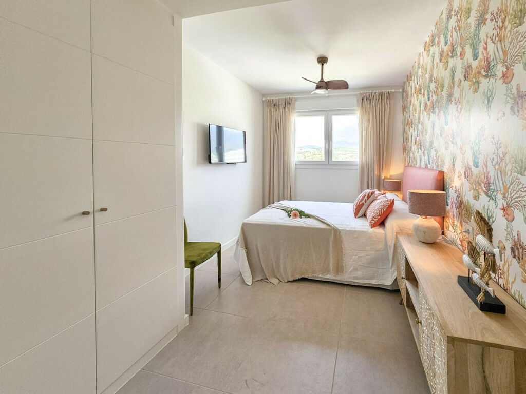 Penthouse Estepona Málaga - image 13