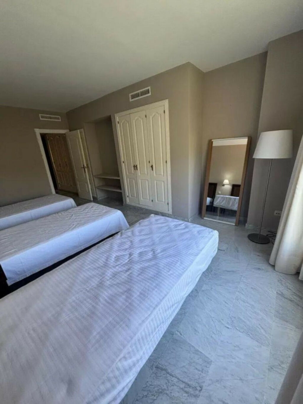 Middle Floor Apartment Marbella Málaga - image 12