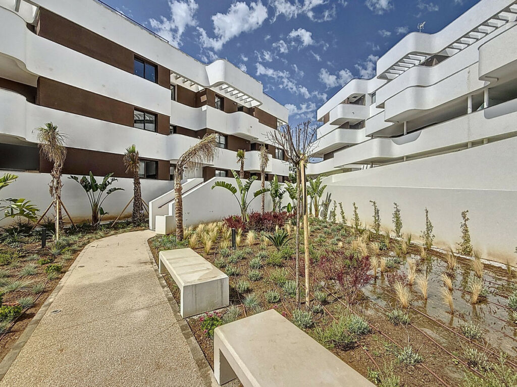 Ground Floor Apartment Estepona Málaga - image 16