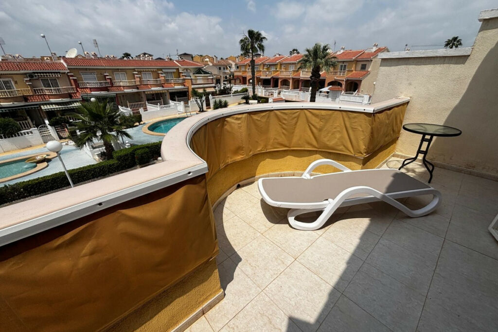 Townhouse Dona Pepa Alicante - image 12