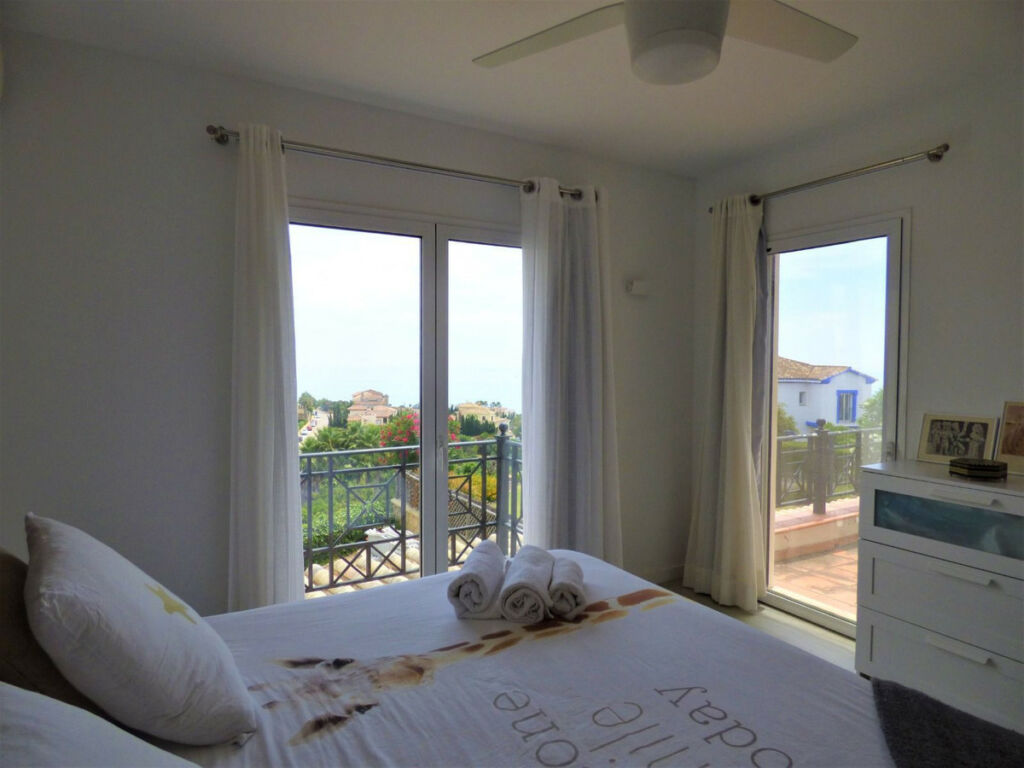 Townhouse La Alcaidesa Cádiz - image 12