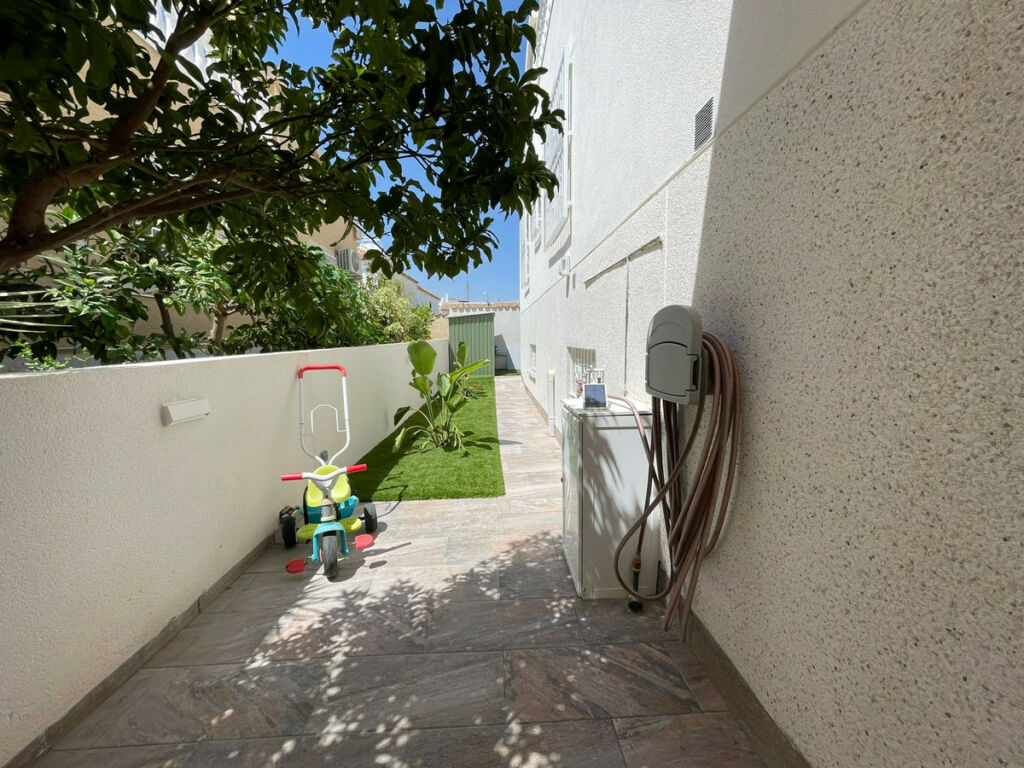 Bungalow Orihuela Costa Alicante - image 12