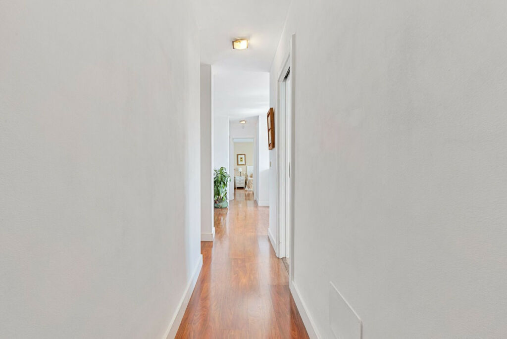 Middle Floor Apartment Fuengirola Málaga - image 12