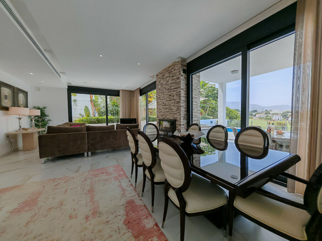 Detached Villa La Cala Golf Málaga - image 12
