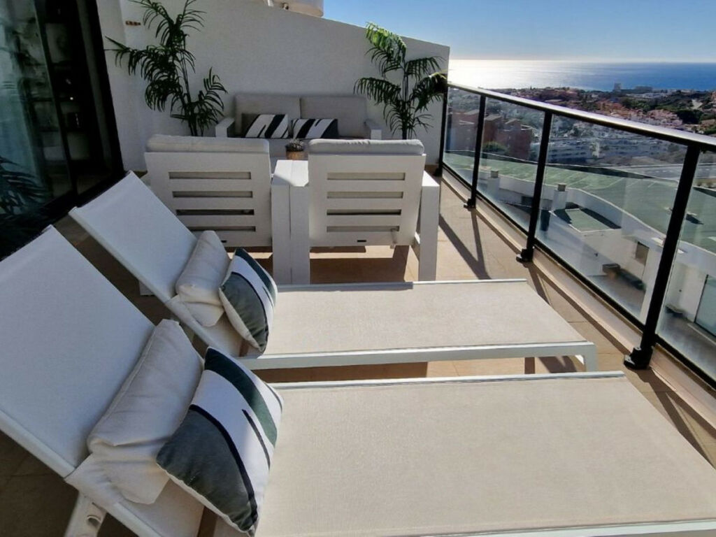 Middle Floor Apartment Riviera del Sol Málaga - image 12