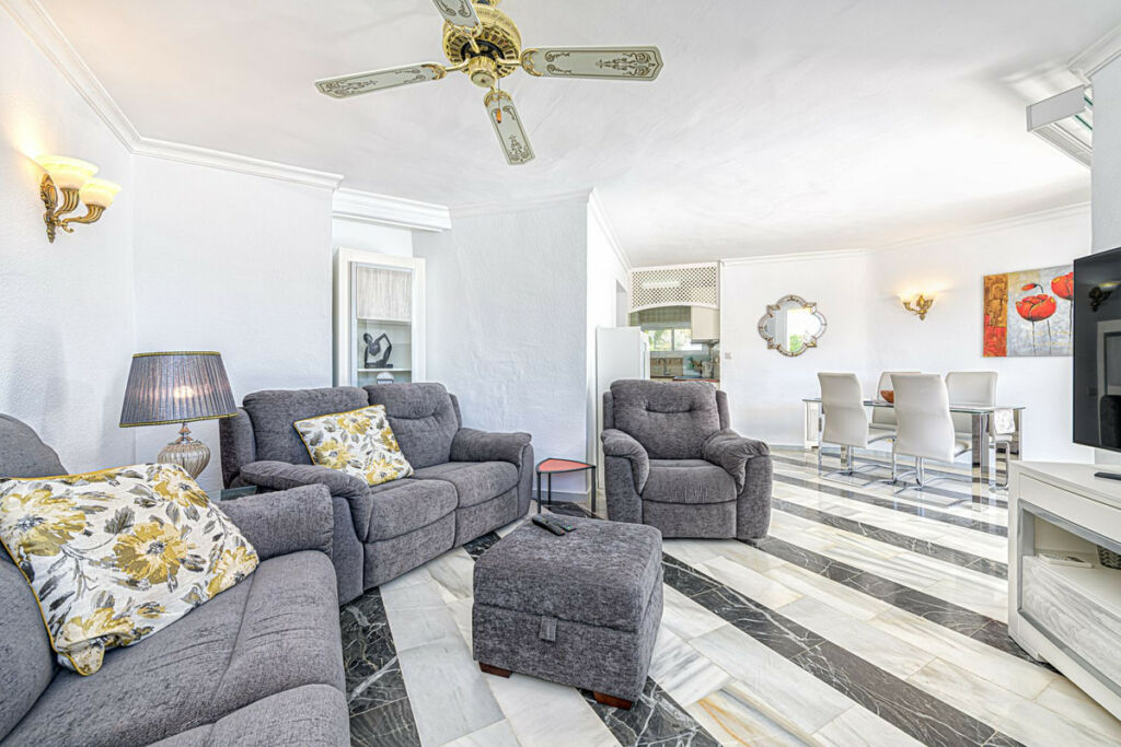Penthouse Duplex Calahonda Málaga - image 12