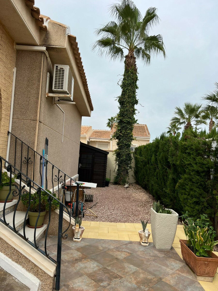 Detached Villa Benijofar Alicante - image 12